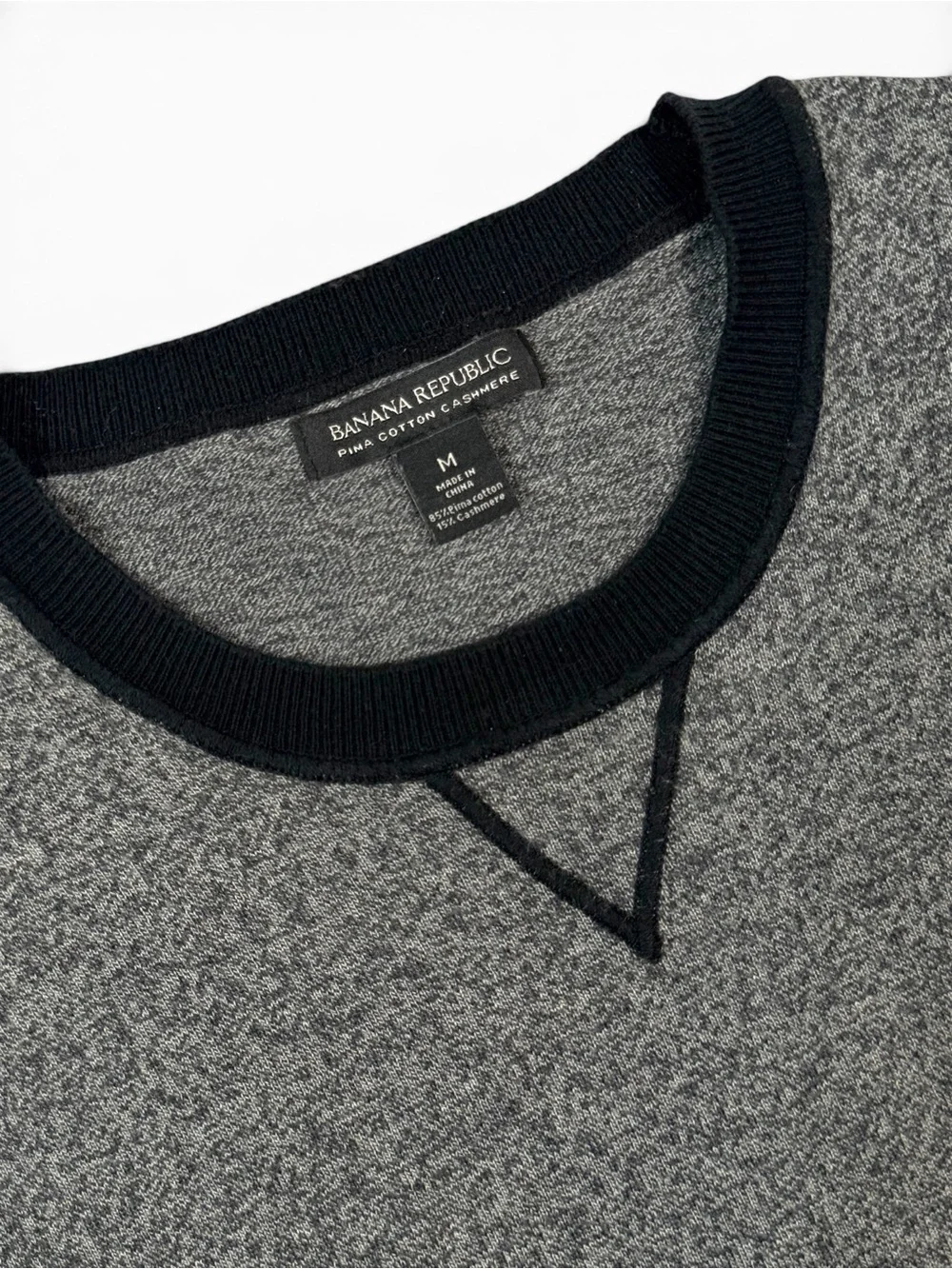 Banana Republic Gray Cashmere Blend Crewneck Sweater Black Trim Men’s Medium